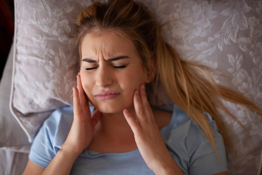 Do I Have TMJ? Common Signs & Symptoms